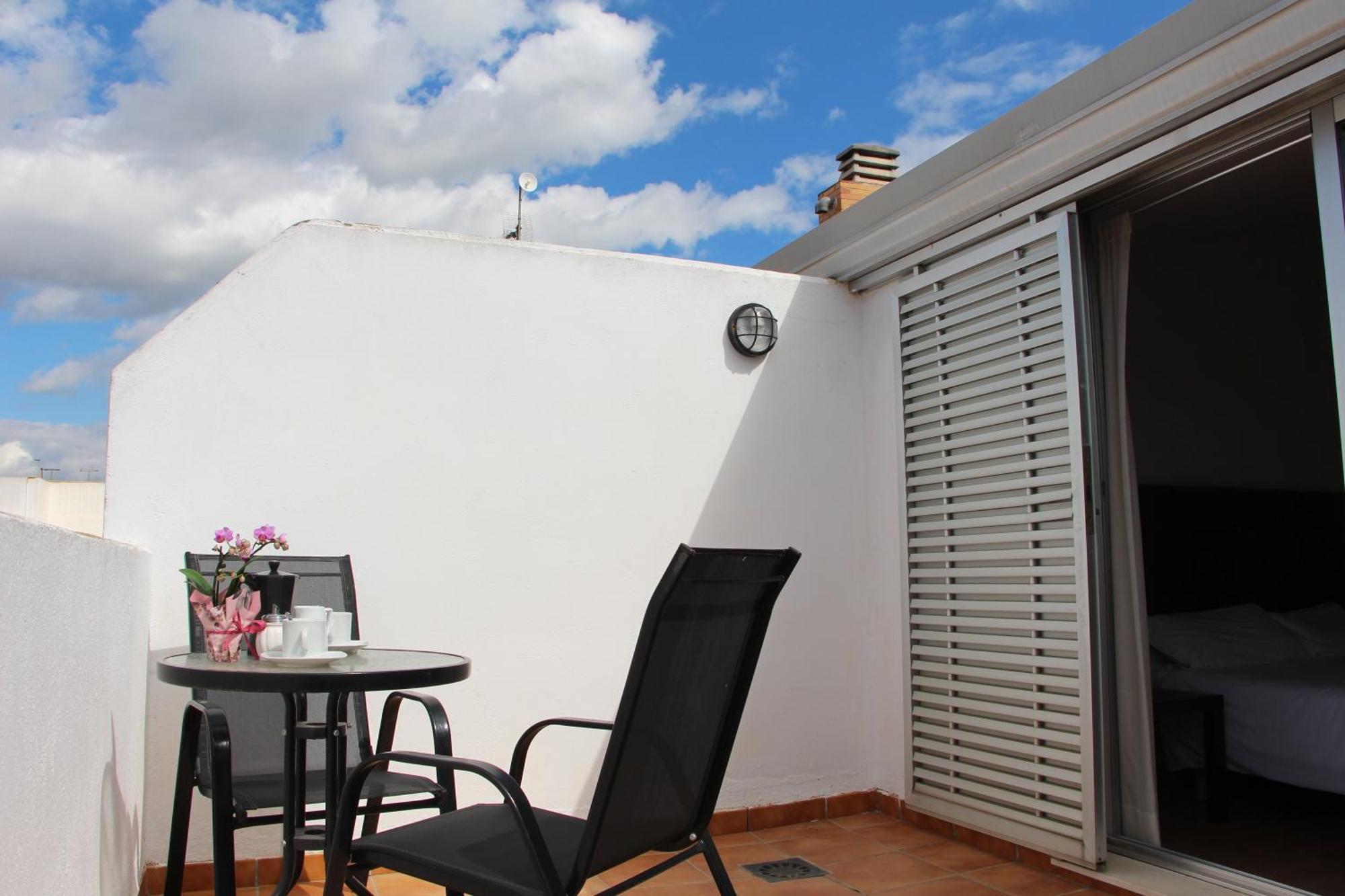 Apartamentos La Pergola Castellon Castellón de la Plana Oda fotoğraf